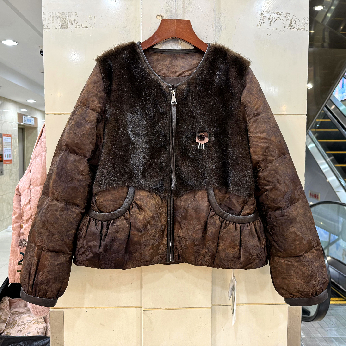 里亚尔8862香云纱国风羽绒服