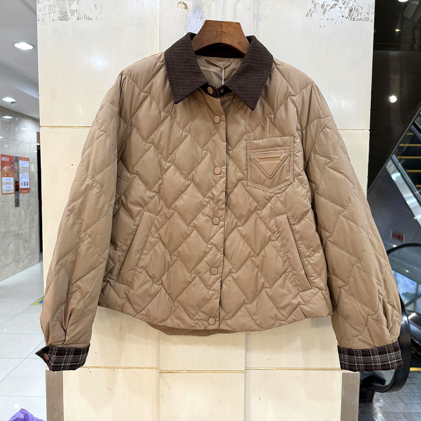 弈秋5036减龄短装羽绒服