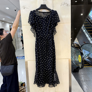 歌姿俪尔26X-L3580 飞飞袖露锁骨鸡心领后背镂空蕾丝小碎花鱼尾裙