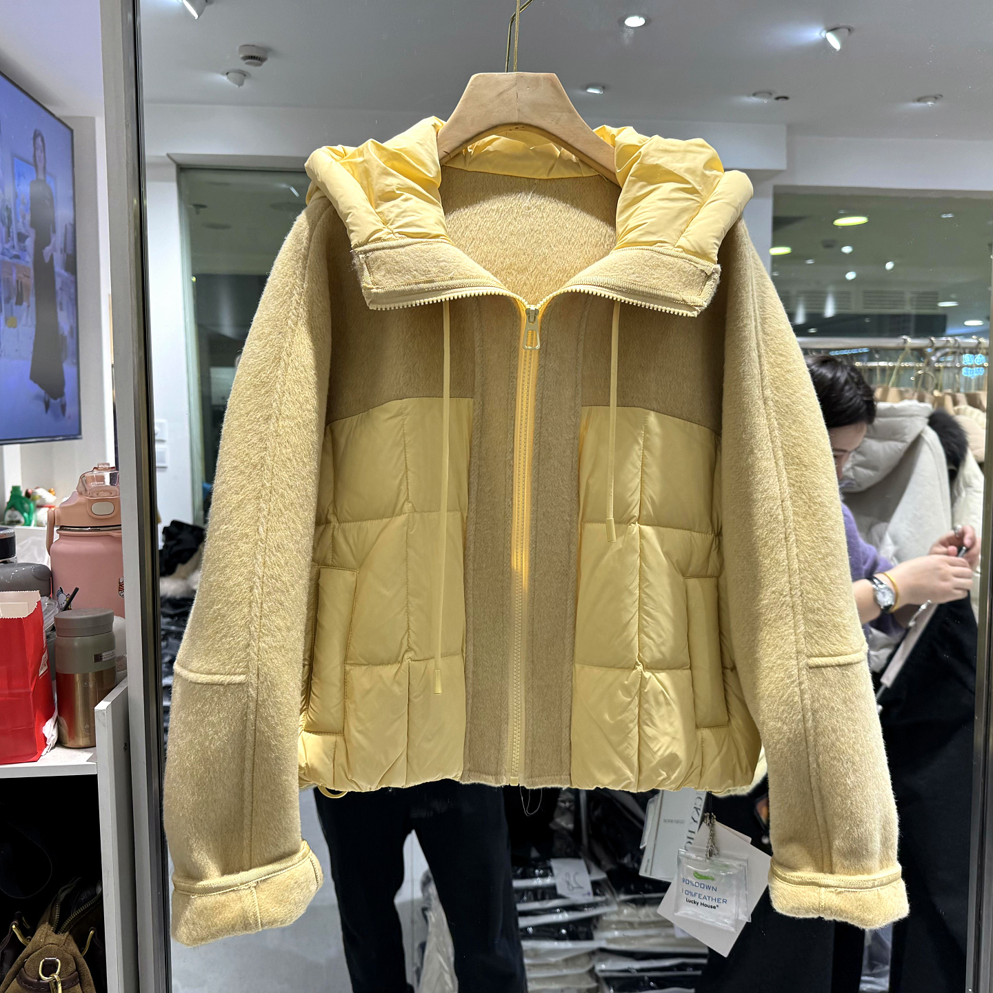 08139B双面羊毛呢拼接羽绒服