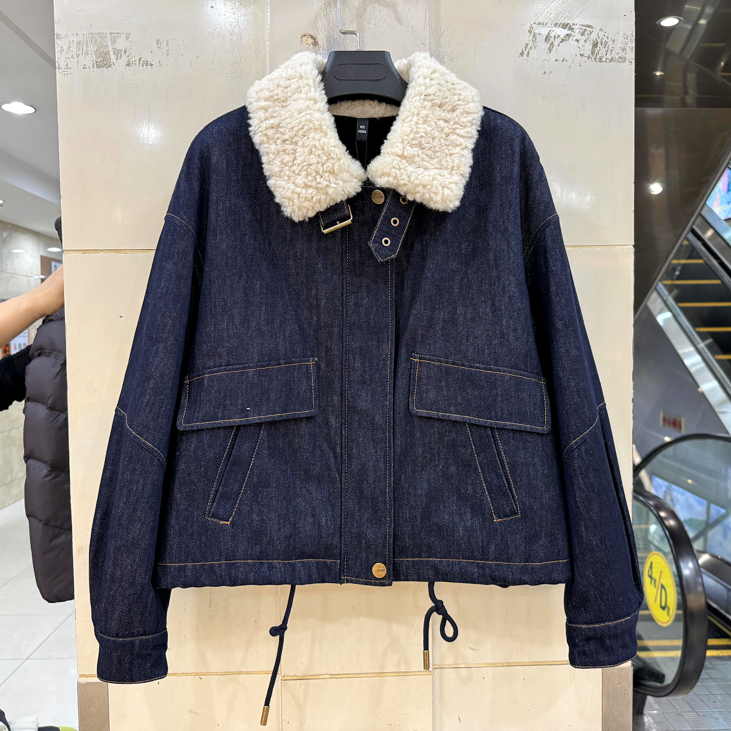 柏菲尔BFE-D26302毛翻领加绒外套