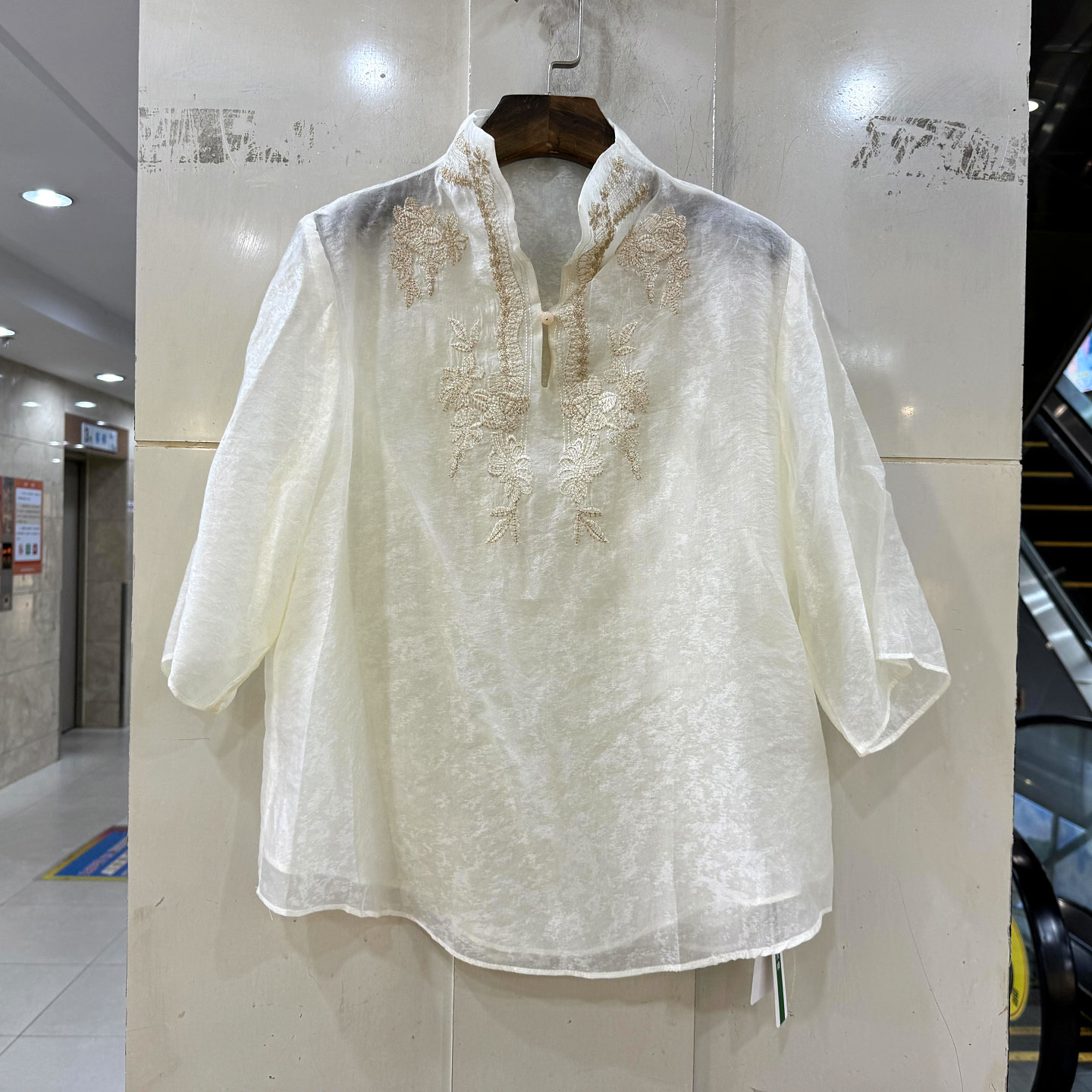 艾3827 蕾丝刺绣花一粒扣立领七分袖舒适真丝衬衫小衫上衣欧货夏