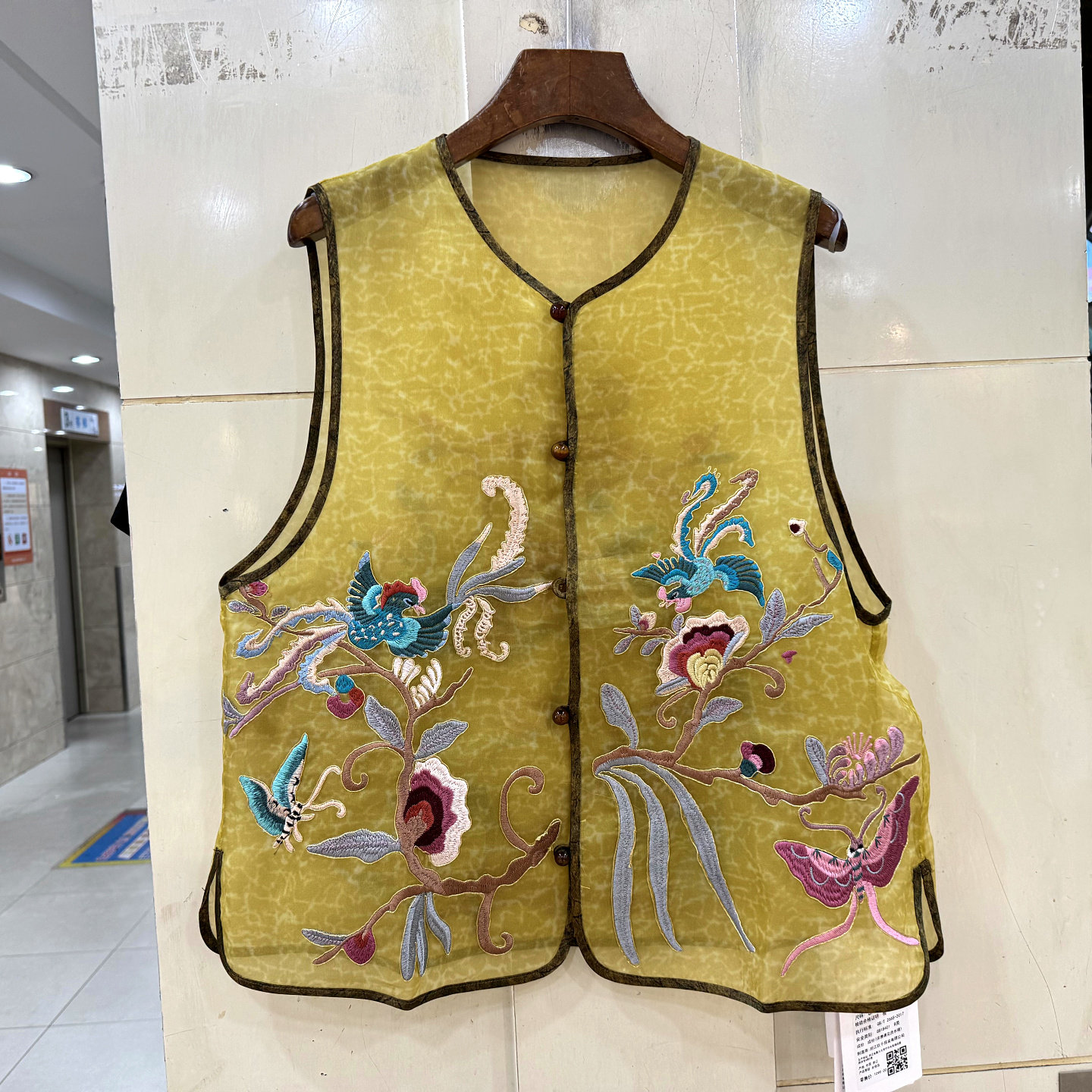 菲沿ZM8653 重工刺绣花单排扣圆领桑蚕丝薄款国风马甲轻奢外套春