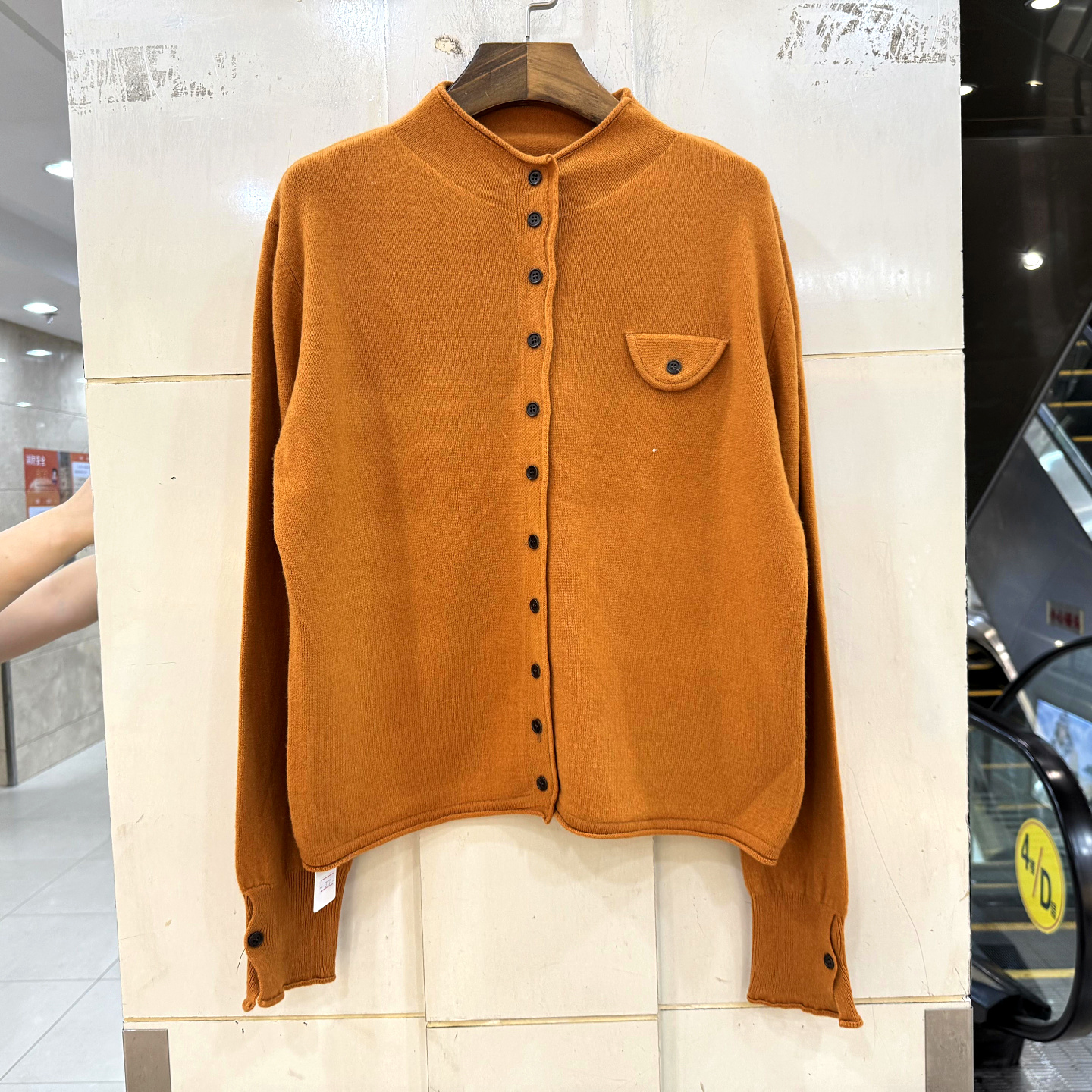 HB377单排扣立领羊毛衫开衫