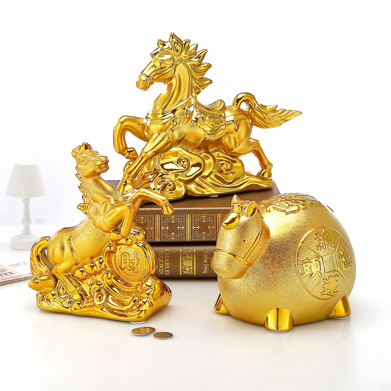 2026年生肖马办公桌面陶瓷存钱罐招财金马摆件装饰品大小号储蓄罐