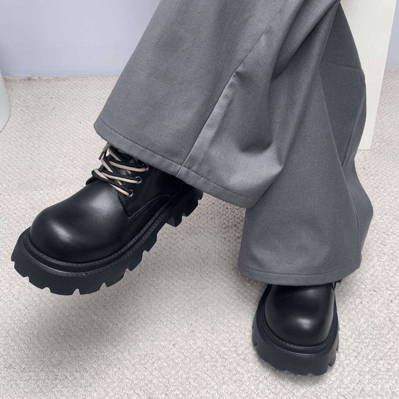 德比鞋男牛皮圆头高帮潮鞋马丁靴黑色系带短靴工装风英伦简约男靴