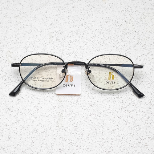 宽边纯钛高度文艺风防过敏眼镜架