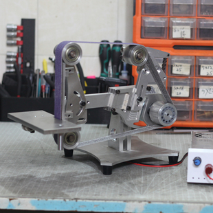 小型家用迷你砂纸机DIY砂带机磨刀开刃台式砂纸金属打磨抛光机