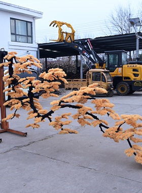仿真黄色悬挂倒挂松树迎客松吊顶装饰墙面室内景观仿真树酒店餐厅