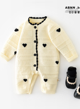 2025韩版新款女童爱心长袖连身衣 新生儿单排扣包屁爬服53319