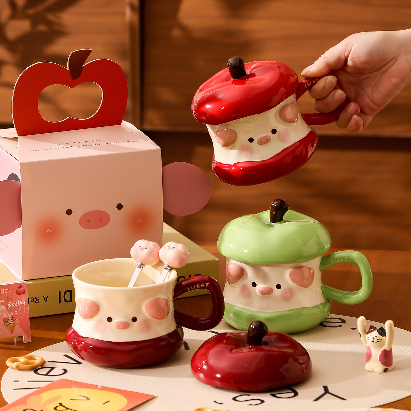 可爱苹果陶瓷马克杯卡通小猪杯子带盖咖啡喝水杯闺蜜送女生日礼物