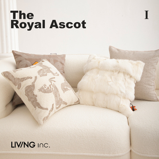 白燕麦客厅沙发抱枕轻奢样板间皮草靠垫 法式 LIVING inc.皇家马匹