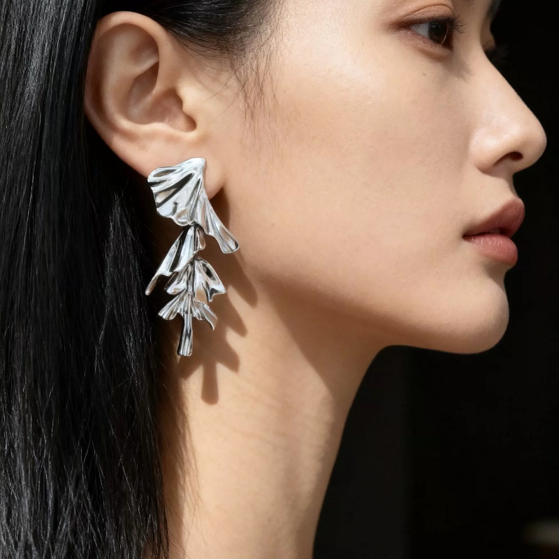 WZ&SILVER设计师款通体S925纯银镀铑金深海知鱼耳环高级小众简约