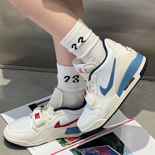耐克女鞋大童鞋AJLEGACY312