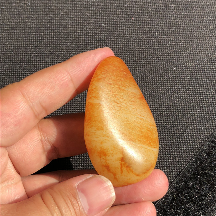 37克红皮白肉原籽玛丽艳皮新疆和田籽料原石精品玩料收藏传家籽玉
