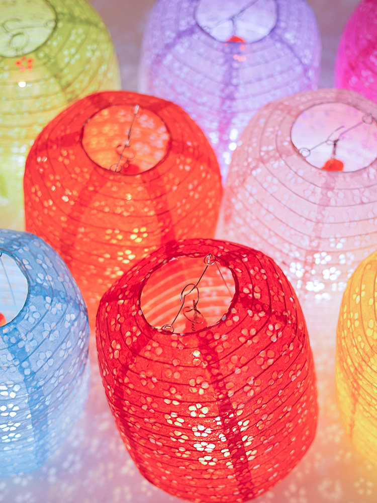 中秋元宵冬瓜型镂空纸灯笼汉服拍摄道具古风花灯儿童手提发光花灯