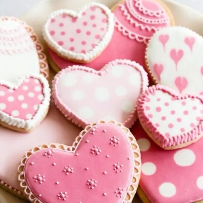 糖霜饼干定制爱心型刻字生日礼物伴手礼回礼公司开业甜品创意礼品
