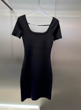 正品3H2E602-23 D小23夏1-1  1490W  黑色 针织连衣裙