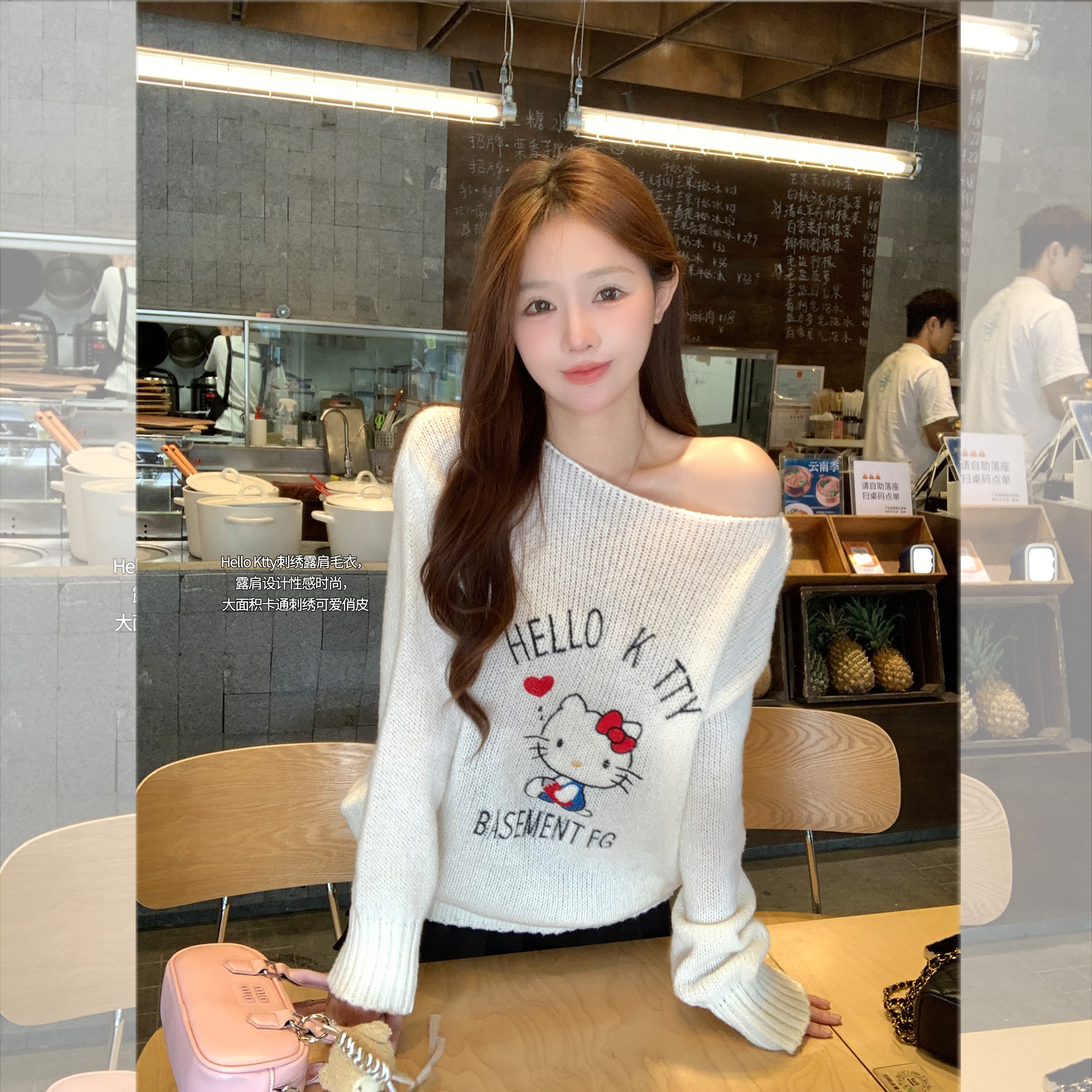 斜肩刺绣KT猫宽松甜美可爱百搭款