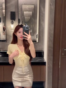 女t恤夏洋气独特别致显瘦上衣绝 短袖 现货闪发钟菲菲2026新款 爆款