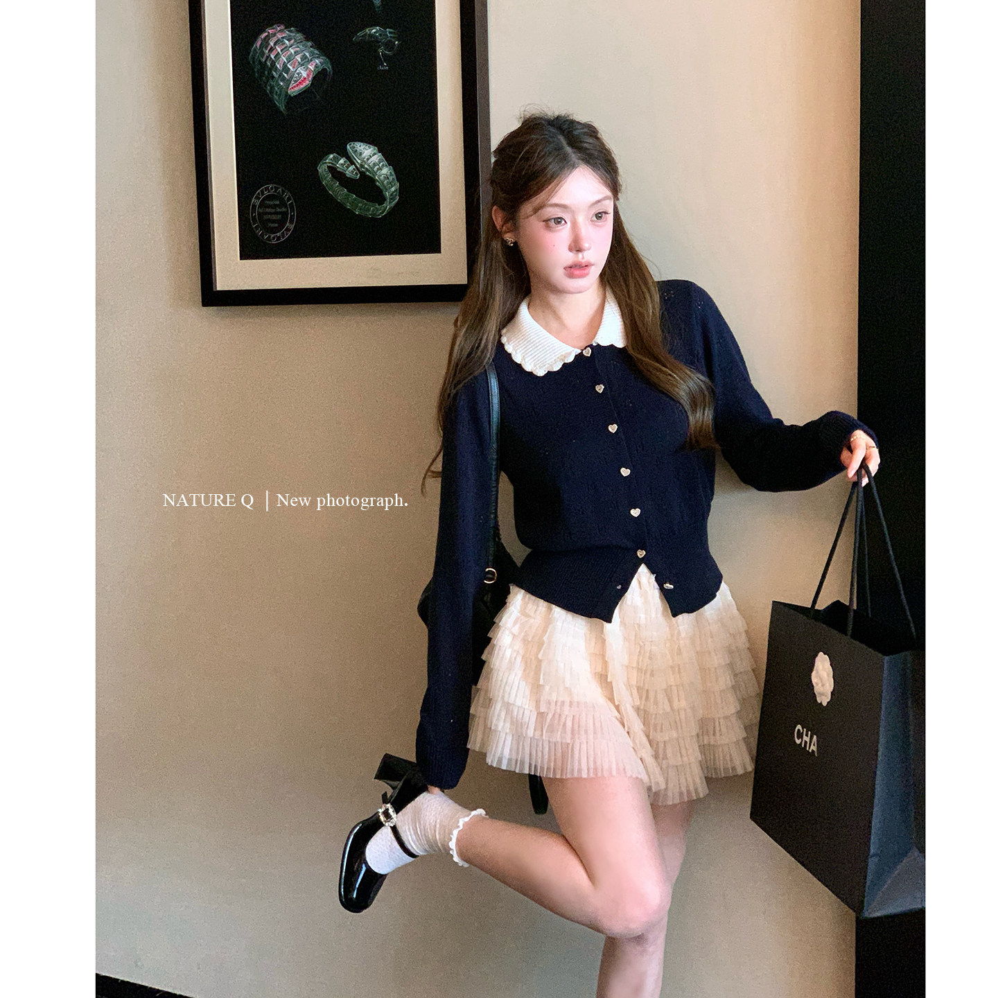 杨小卷 miu系千金穿搭 撞色减龄娃娃领针织开衫女短款上衣 1OO棉图片