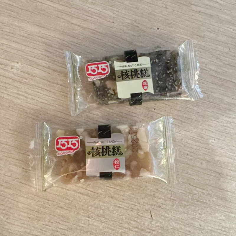 巧巧核桃糕松仁味芝麻味零食小吃