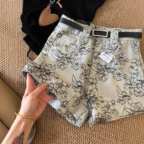 美式小众提花刺绣高腰牛仔短裤女2025年夏季宽松辣妹a字阔腿热裤