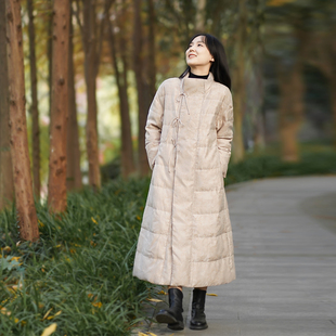 加厚保暖90白鸭绒暗纹外套 羽绒服女冬季 艾绘馆新中式 文艺刺绣长款