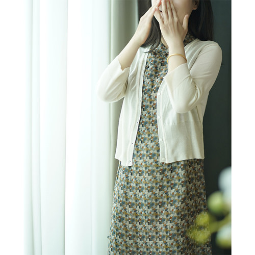 艾绘馆2025年新款白色休闲百搭真丝针织小衫女夏季防晒开衫外套