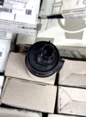 适用奔驰E280 C200 C180 GLK350 CL500 C63E400C43碳罐电磁切断阀