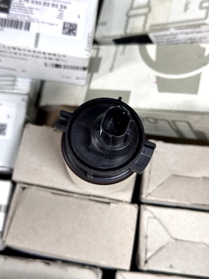 适用奔驰碳罐电磁切断阀