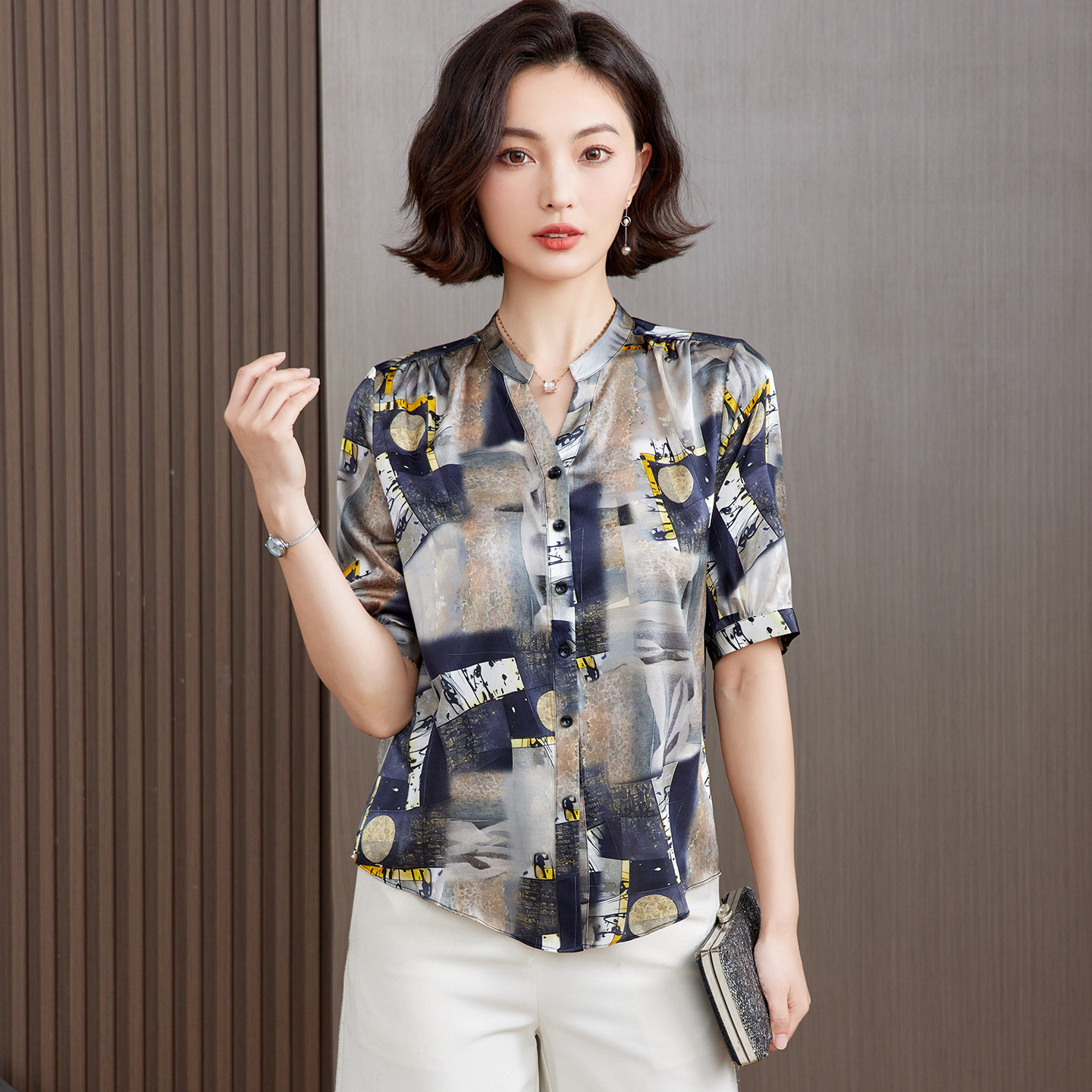 重磅真丝上衣女短袖2026夏气质V领复古印花桑蚕丝衬衣妈妈装小衫