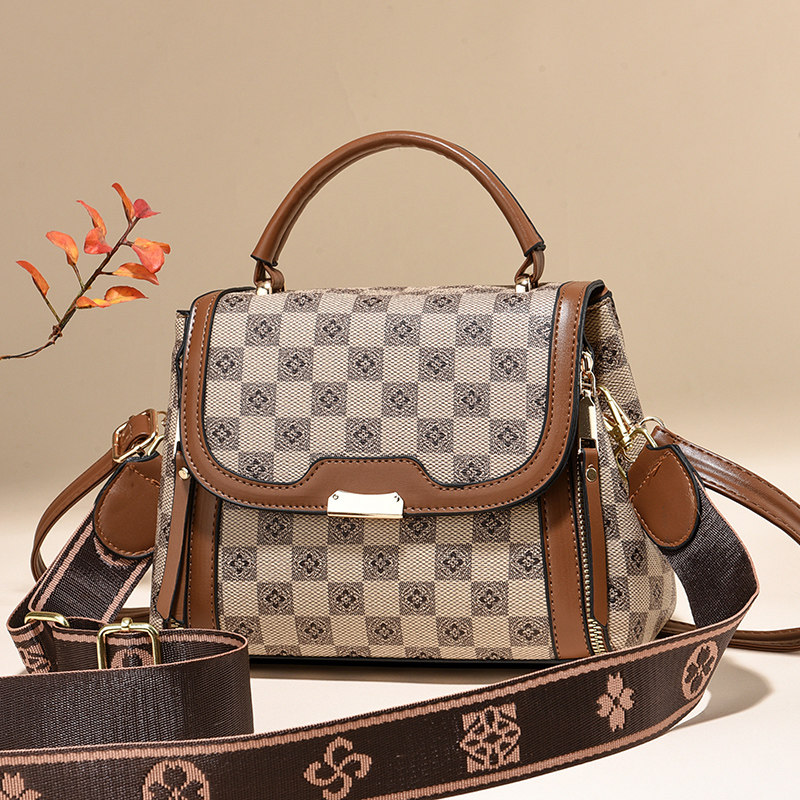 真皮质感女包2025新款时尚潮手提包休闲单肩斜挎包百搭复古小方包,箱包皮具/热销女包/男包,小方包,淘宝优惠券,粉丝福利购,淘宝优惠卷