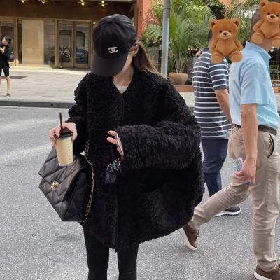 甜美中长款羊剪绒环保皮