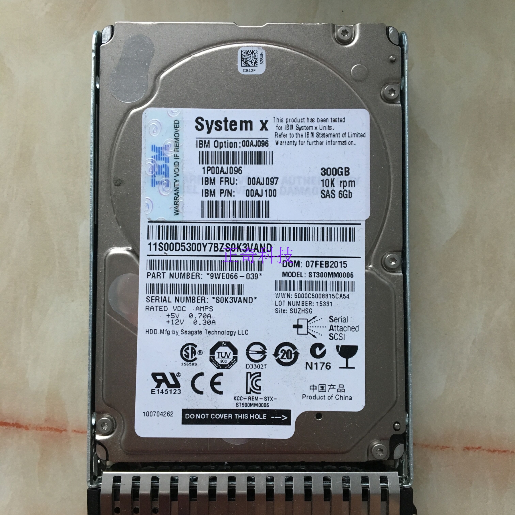 联想IBM 90Y8878 00AJ097 00AJ100/096 90Y8877/881 300G SAS硬盘