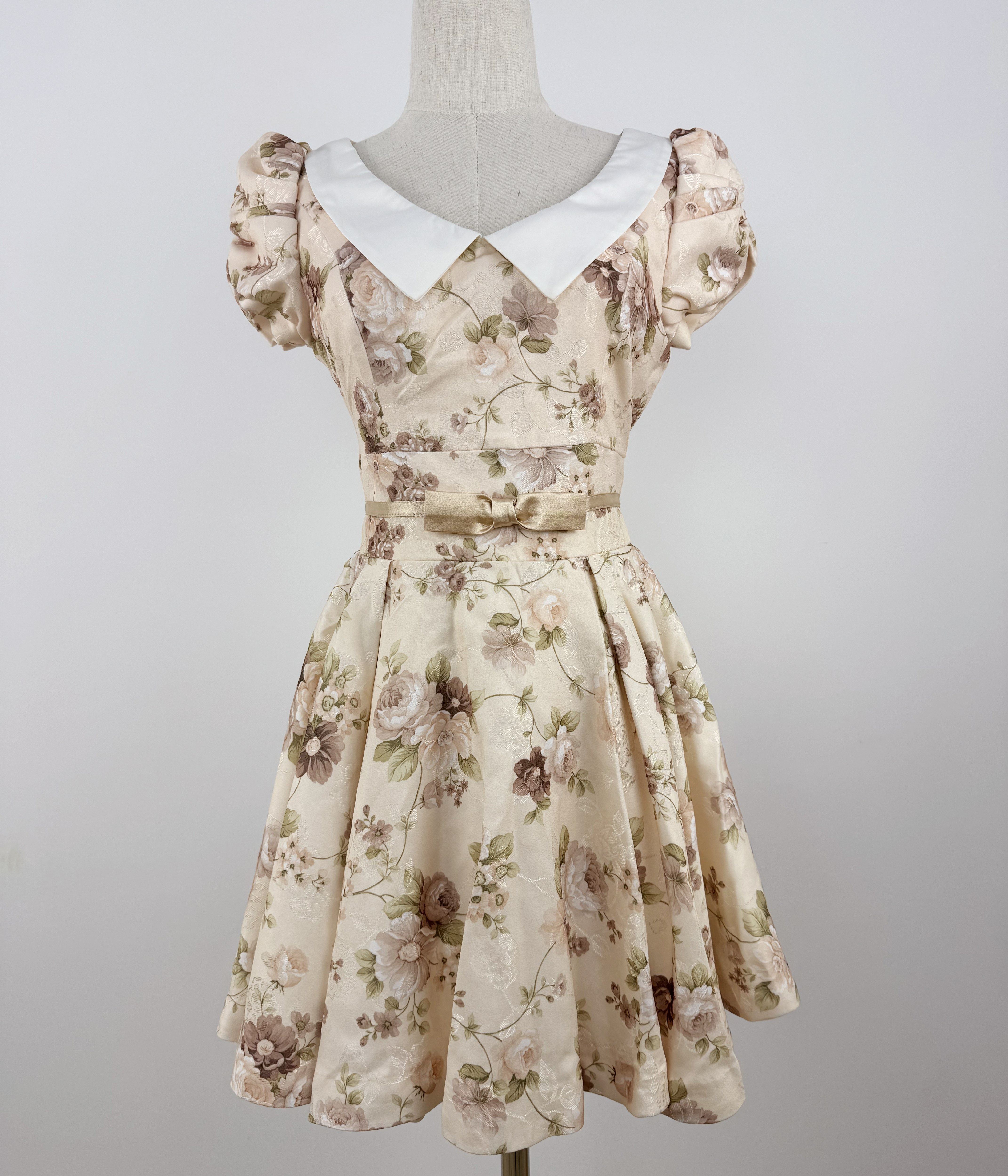 粉红大布娃娃 香槟色蝴蝶结 大裙摆 泡泡袖 连衣裙 s码