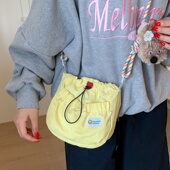 轻便迷你小包包女2026夏季 尼龙布手机包小众百搭彩虹绳斜挎包 新款