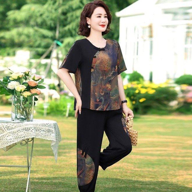 妈妈夏装夏天套装2025新款中老年女士短袖t恤高端加大码夏装上衣