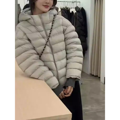 今年超火排骨保暖面包服女2025秋冬新款时尚百搭连帽显瘦棉服外套