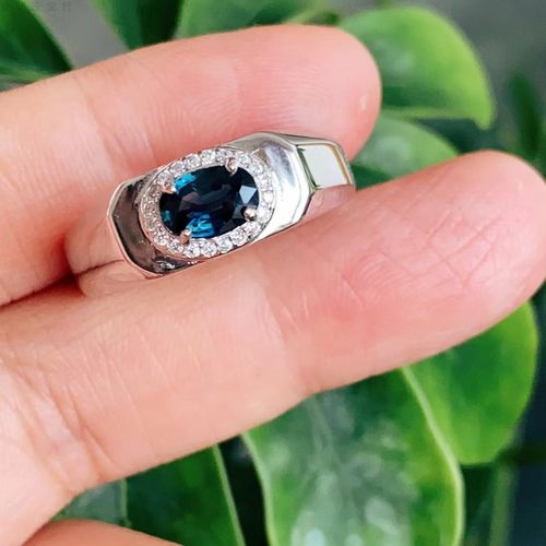 一克拉纯天然蓝宝石戒指男无名指