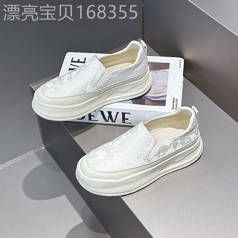 网红同款小白鞋女2025夏新款一脚蹬懒人真皮丝绸缎面浅口乐福单鞋
