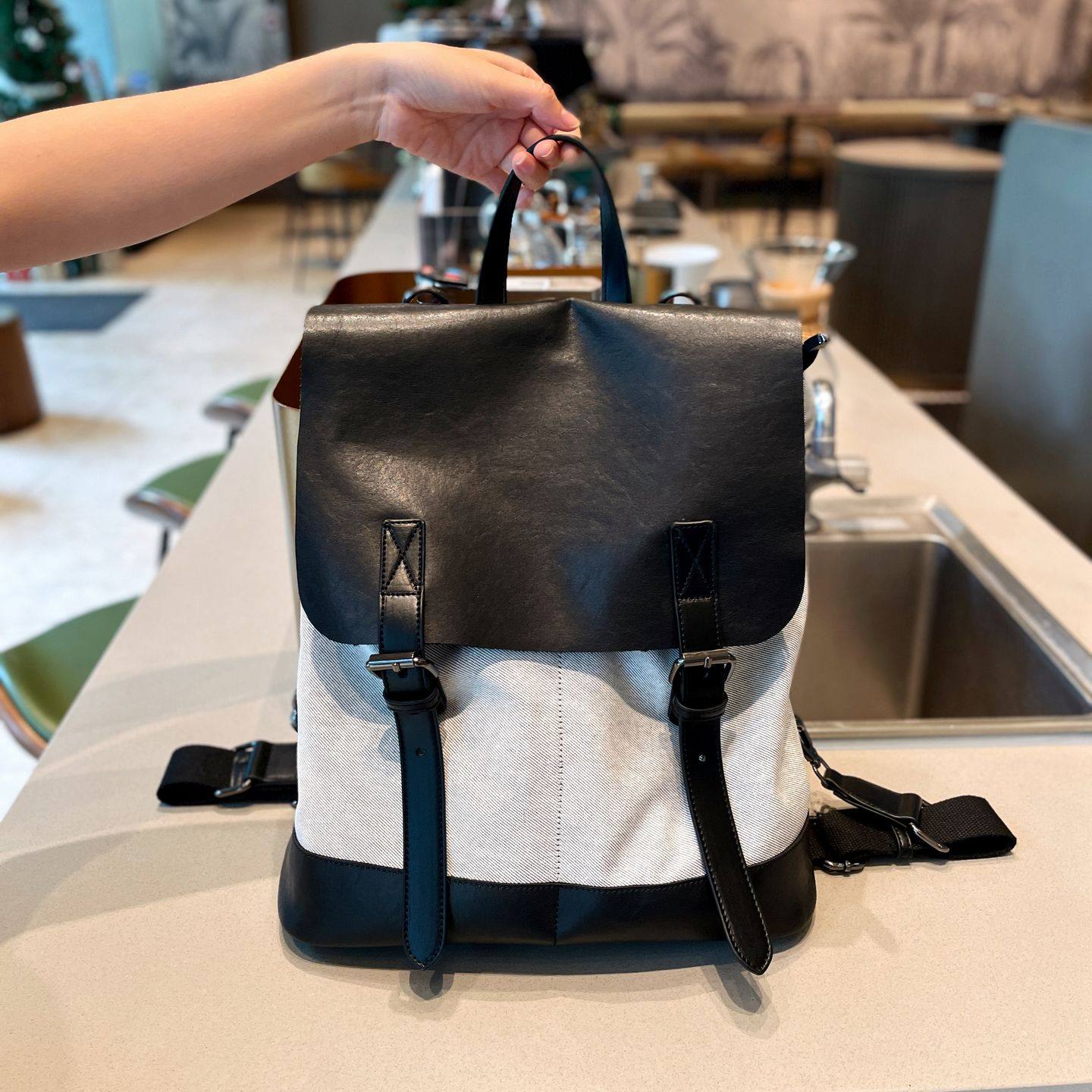 高级感帆布通勤双肩包女2025新款小众轻便旅游女士背包轻便高颜值