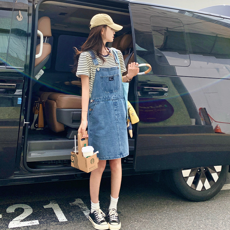 韩版俏皮减龄牛仔背带短裙套装女2025夏季新款显瘦条纹T恤两件套,女装运动套装,浙宝285（原212）