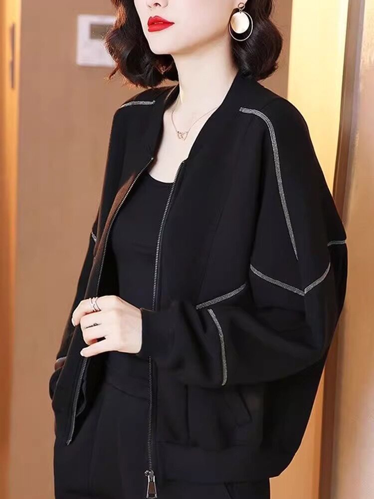 时尚春装黑色短外套女士2025春秋新款棒球服休闲运动夹克大码上衣