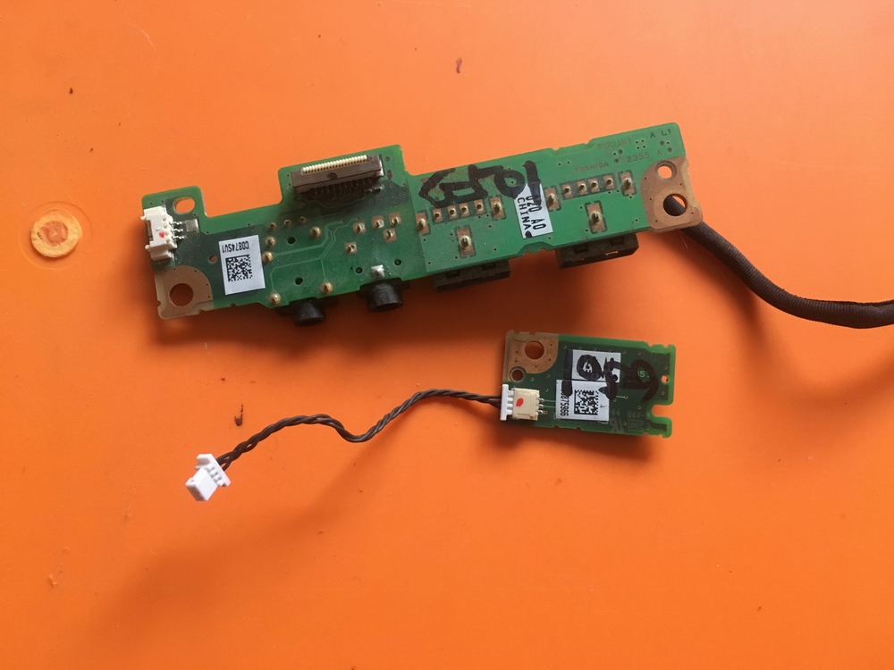 东芝G501 Qosmio G501笔记本耳机接口板 USB接口板