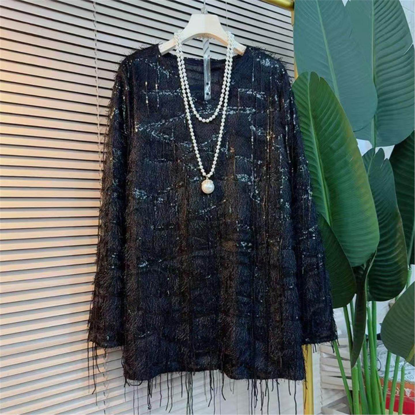大码女装秋冬新款时尚大衫女韩版V领重工亮片流苏长袖洋气上衣潮