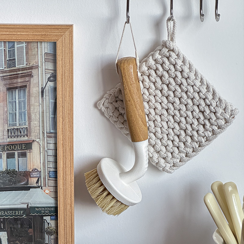 榉木弯柄天然剑麻锅刷