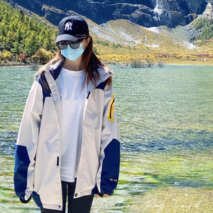 蕉下森林户外三合一冲锋衣男女款休闲外套冬季防风防寒旅游登山服