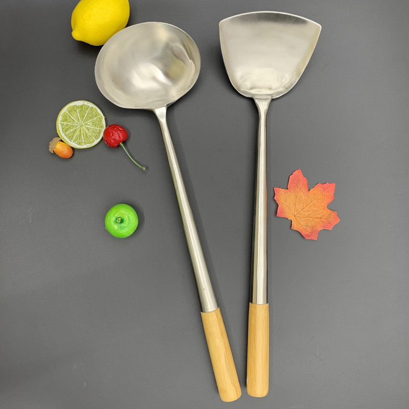 代购港式家用锅铲子炒勺加厚食品级304不锈钢厨师手勺炒菜铲炒壳