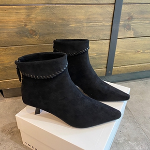 2025秋季新款绒面尖头细跟高跟鞋女绒面中跟短靴时装靴单靴及踝靴